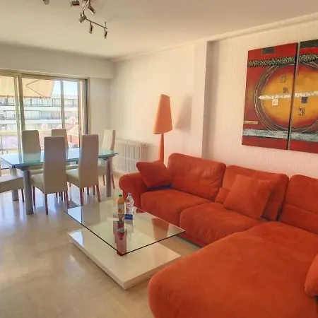 By Interhome Apartamento Cannes