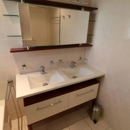 By Interhome Apartamento Cannes